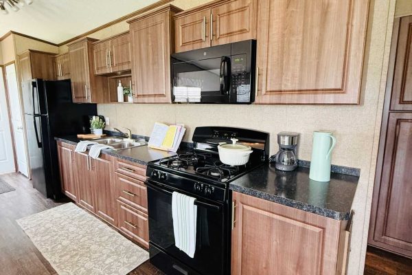538 Grapeview Drive