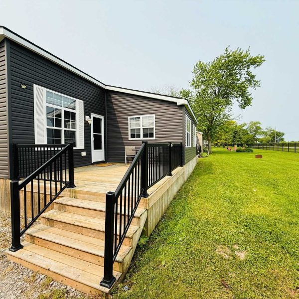 538 Grapeview Drive