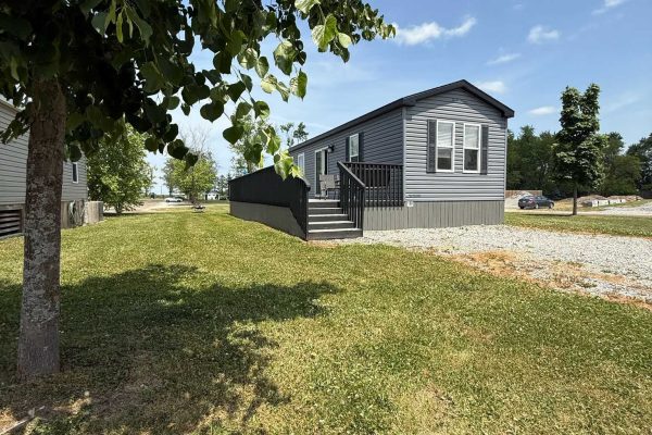 100 Peachview Drive