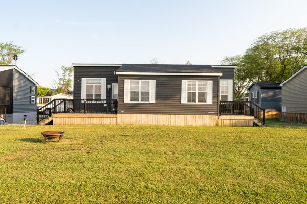 538 Grapeview Drive