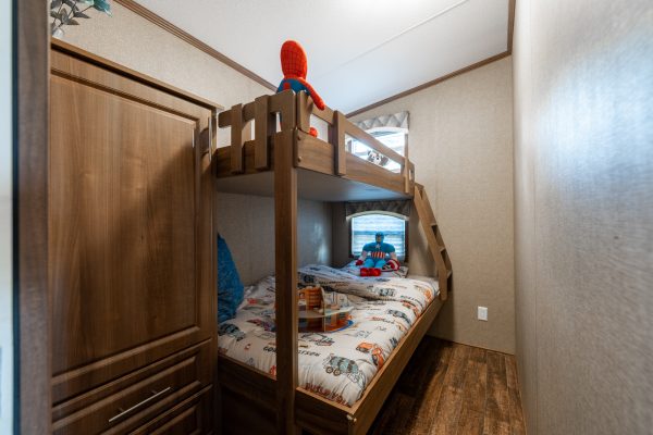 538 Grapeview Drive