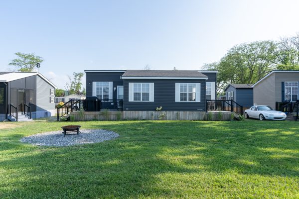 538 Grapeview Drive