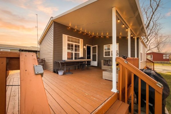 138 Peachview Drive